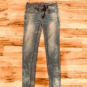 Women’s Light Wash Super Stretch Jeans